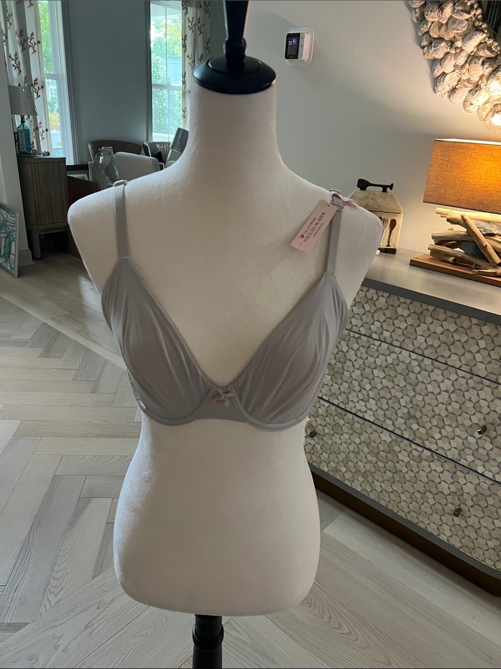 Victoria's Secret Light Gray Underwire Bra with Thin Straps